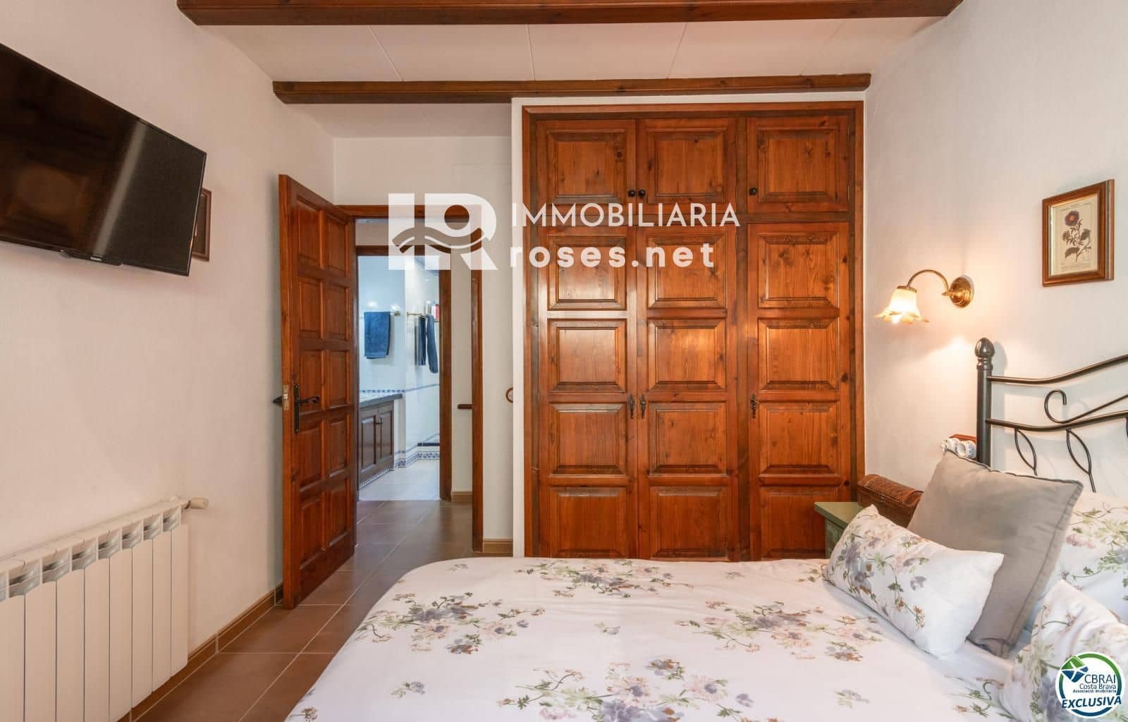 4 bedroom Villa for sale in L'Estartit with garage - € 455,000 (Ref: 9645462)