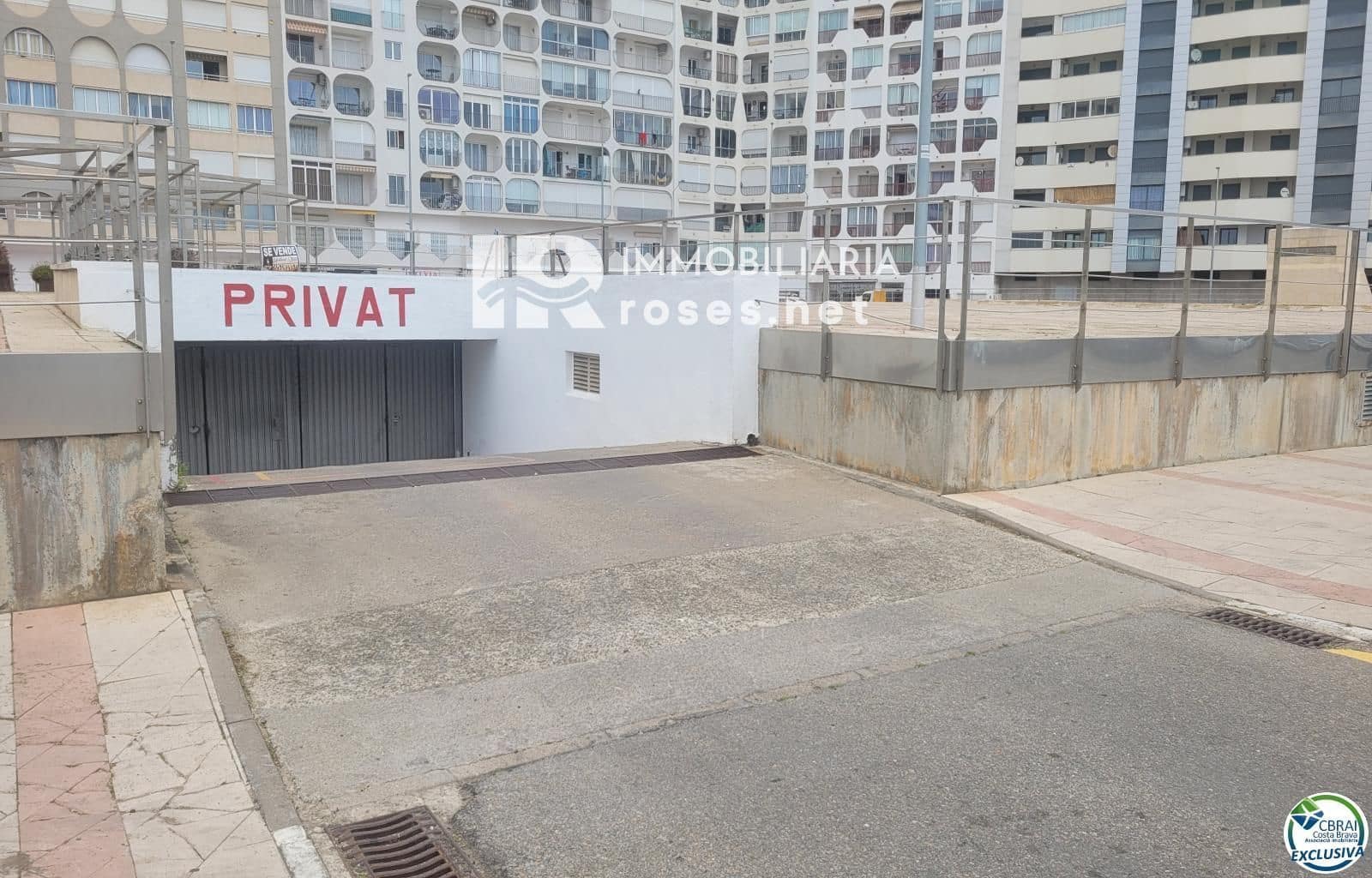 Garage in vendita in Empuriabrava - 19.500 € (Rif: 9649865)