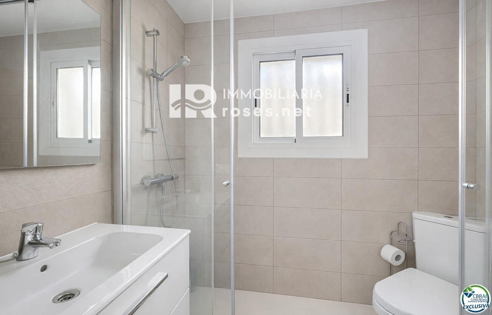 4 sypialnia Willa na sprzedaż w Empuriabrava z garażem - 369 000 € (Ref: 9649866)