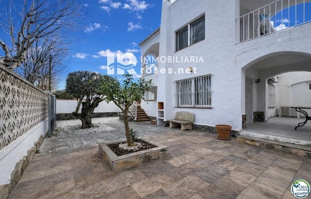 4 sypialnia Willa na sprzedaż w Empuriabrava, Castelló d'Empúries z garażem - 369 000 € (Ref: 9649866)