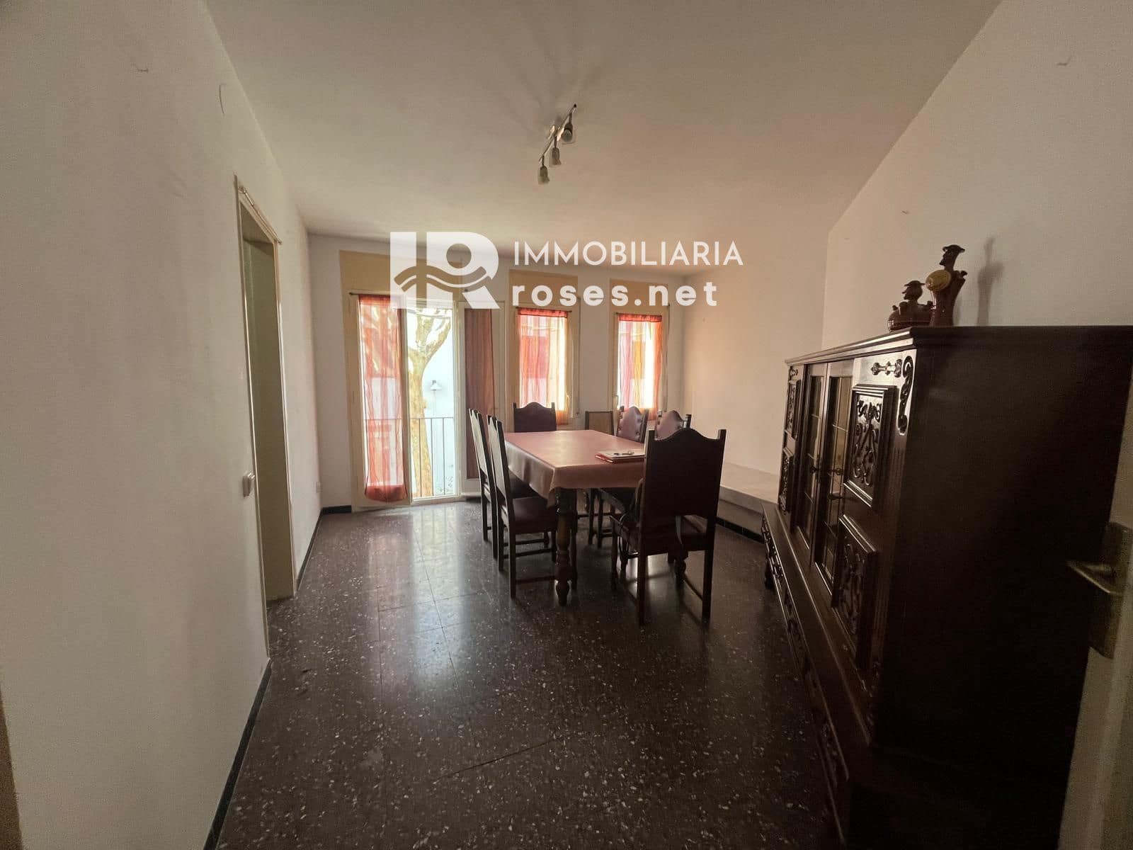 2 bedroom Flat for sale in Cadaques - € 500,000 (Ref: 9649870)