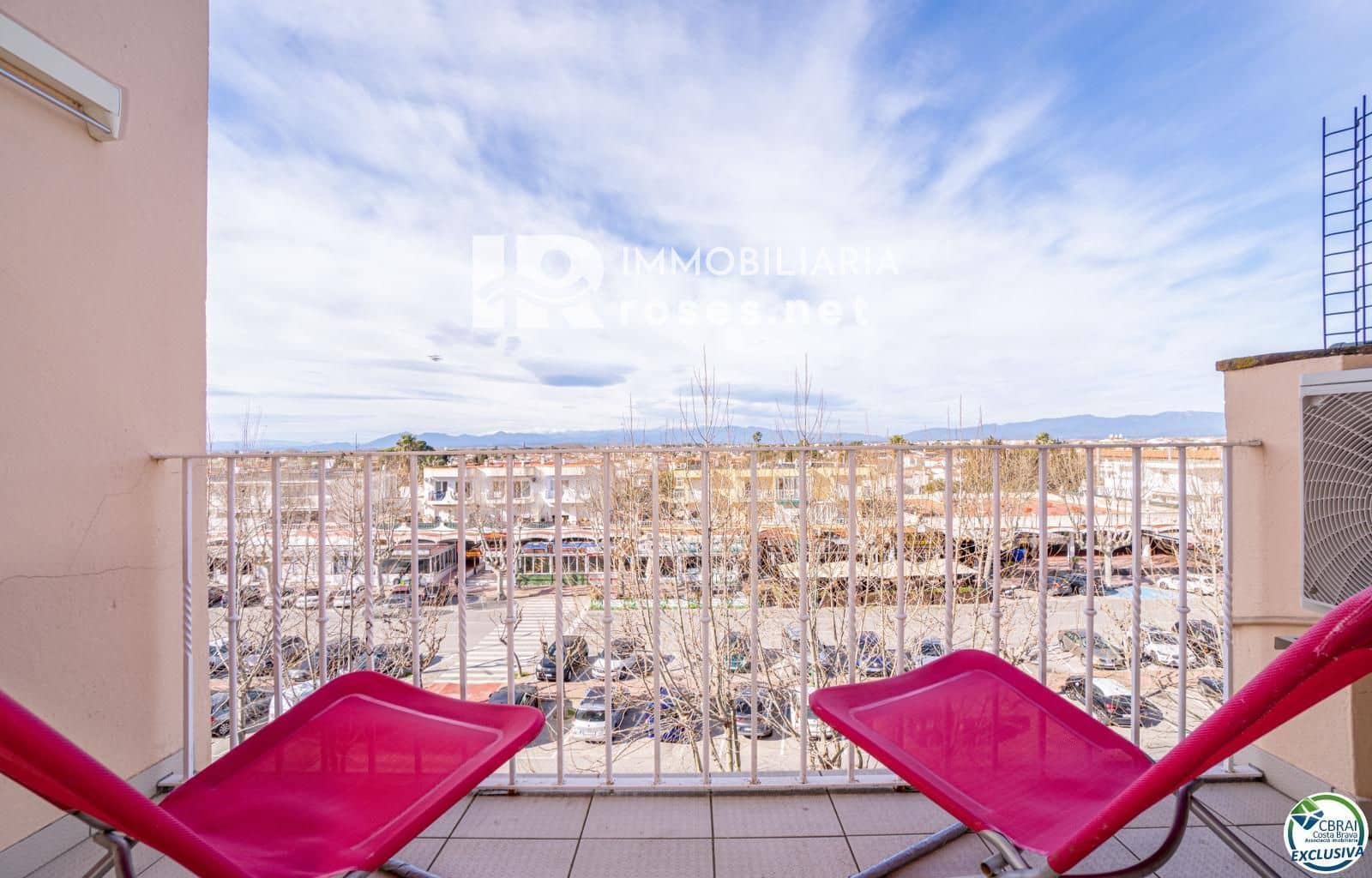 3 makuuhuone Asunto myytävänä paikassa Empuriabrava mukana uima-altaan - 205 000 € (Ref: 9654214)