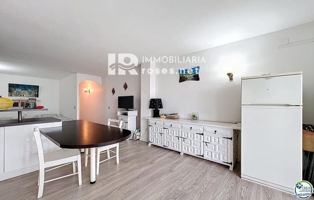 2 bedroom Flat for sale in Santa Margarida, Roses - € 227,000 (Ref: 9667084)