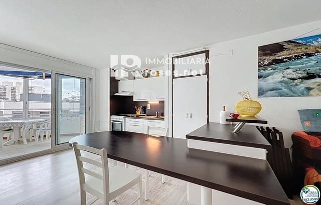 2 bedroom Flat for sale in Santa Margarida, Roses - € 227,000 (Ref: 9667084)