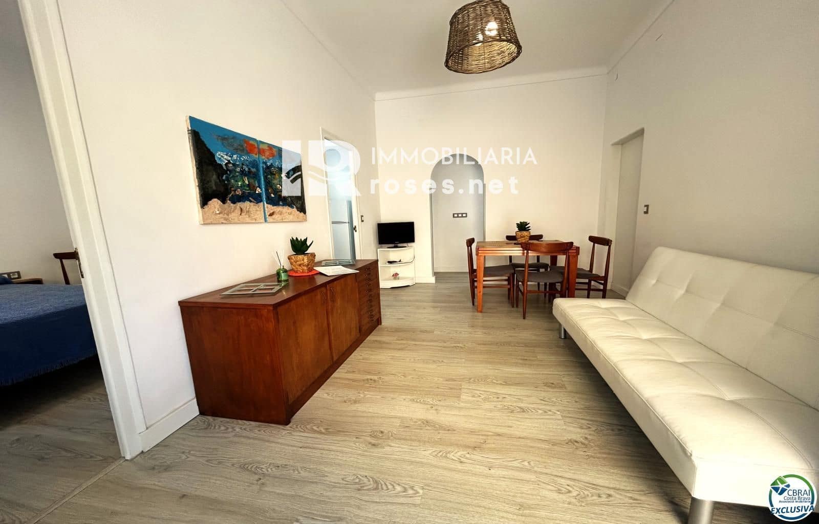 8 bedroom Villa for sale in Llanca with garage - € 359,000 (Ref: 9671114)