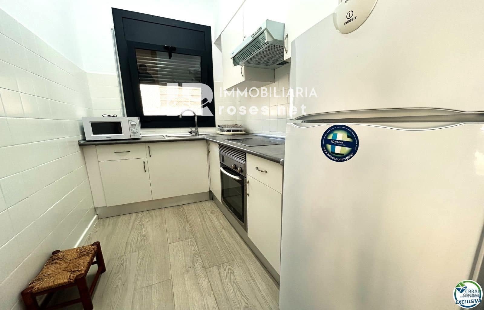 8 bedroom Villa for sale in Llanca with garage - € 359,000 (Ref: 9671114)