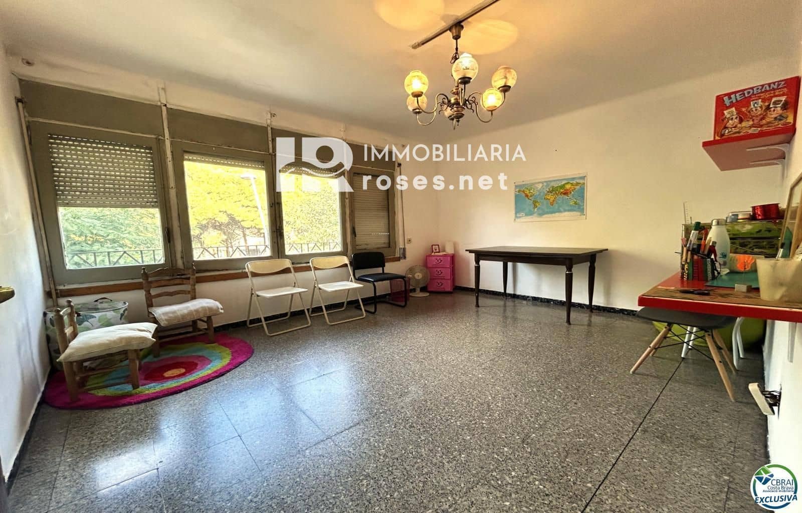 8 bedroom Villa for sale in Llanca with garage - € 359,000 (Ref: 9671114)