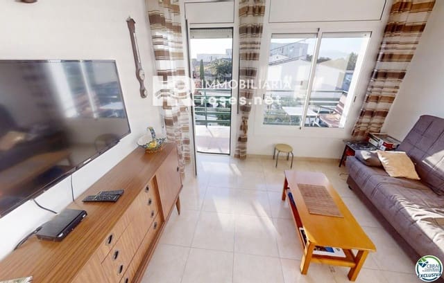 2 bedroom Flat for sale in Roses with pool garage - € 195,000 (Ref: 9671115)