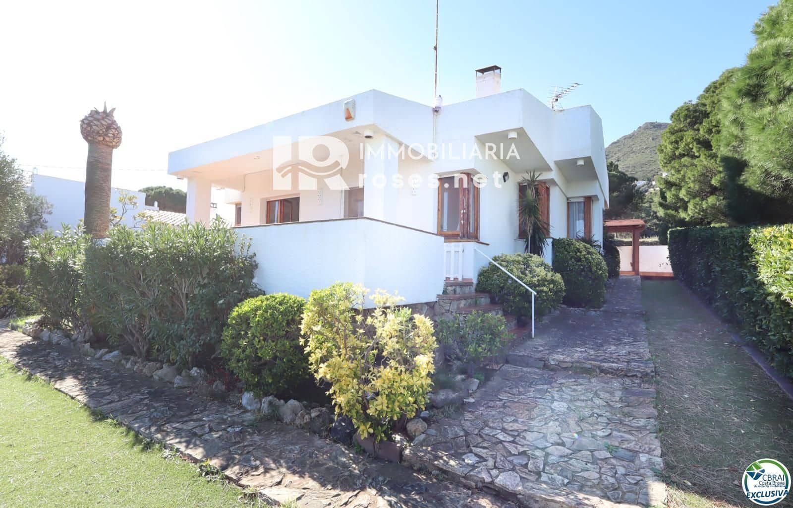 3 bedroom Villa for sale in El Port de la Selva - € 840,000 (Ref: 9691459)