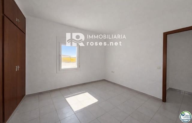 Casa de 4 habitaciones en Torroella de Montgrí en venta con garaje - 256.000 € (Ref: 9691460)