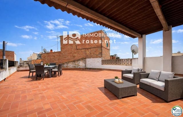Casa de 4 habitaciones en Torroella de Montgrí en venta con garaje - 256.000 € (Ref: 9691460)