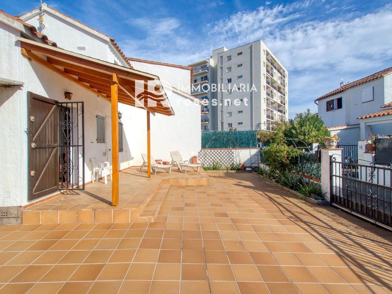 4 Zimmer Villa zu verkaufen in Roses - 249.000 € (Ref: 9696653)