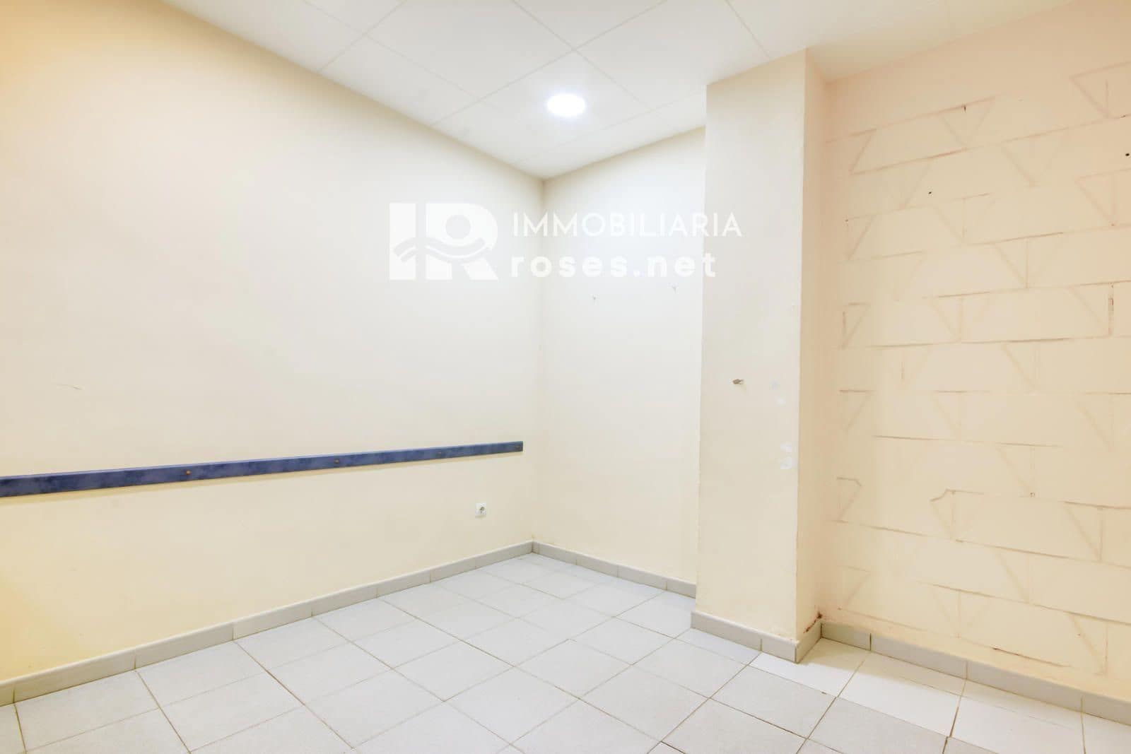 Gewerbe zu verkaufen in Roses - 170.000 € (Ref: 9696654)