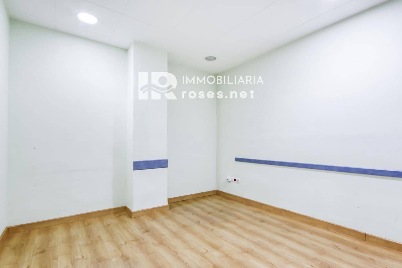 Gewerbe zu verkaufen in Roses - 170.000 € (Ref: 9696654)