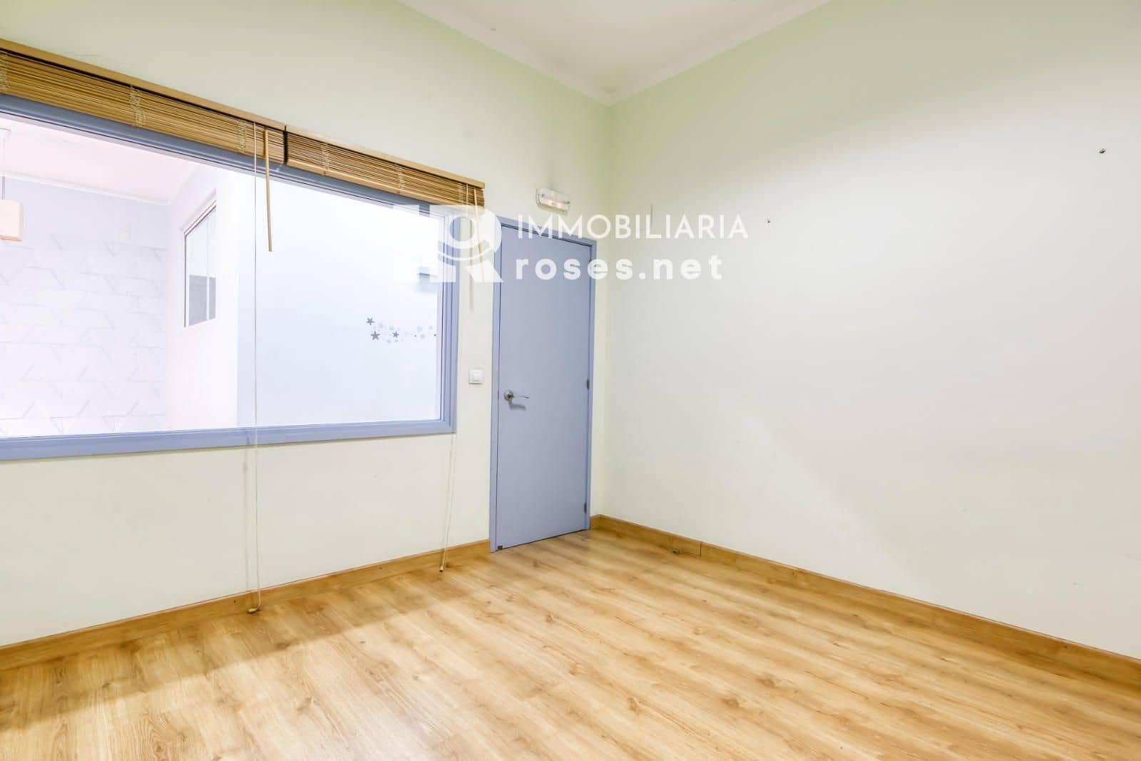 Gewerbe zu verkaufen in Roses - 170.000 € (Ref: 9696654)