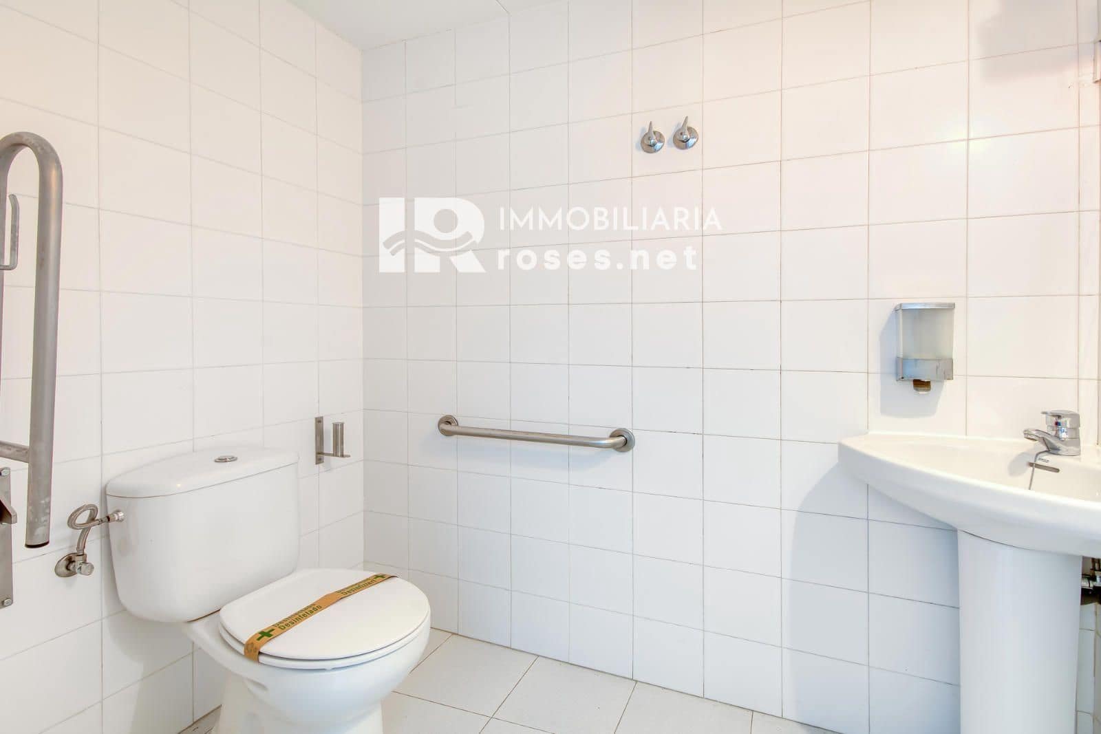 Gewerbe zu verkaufen in Roses - 170.000 € (Ref: 9696654)