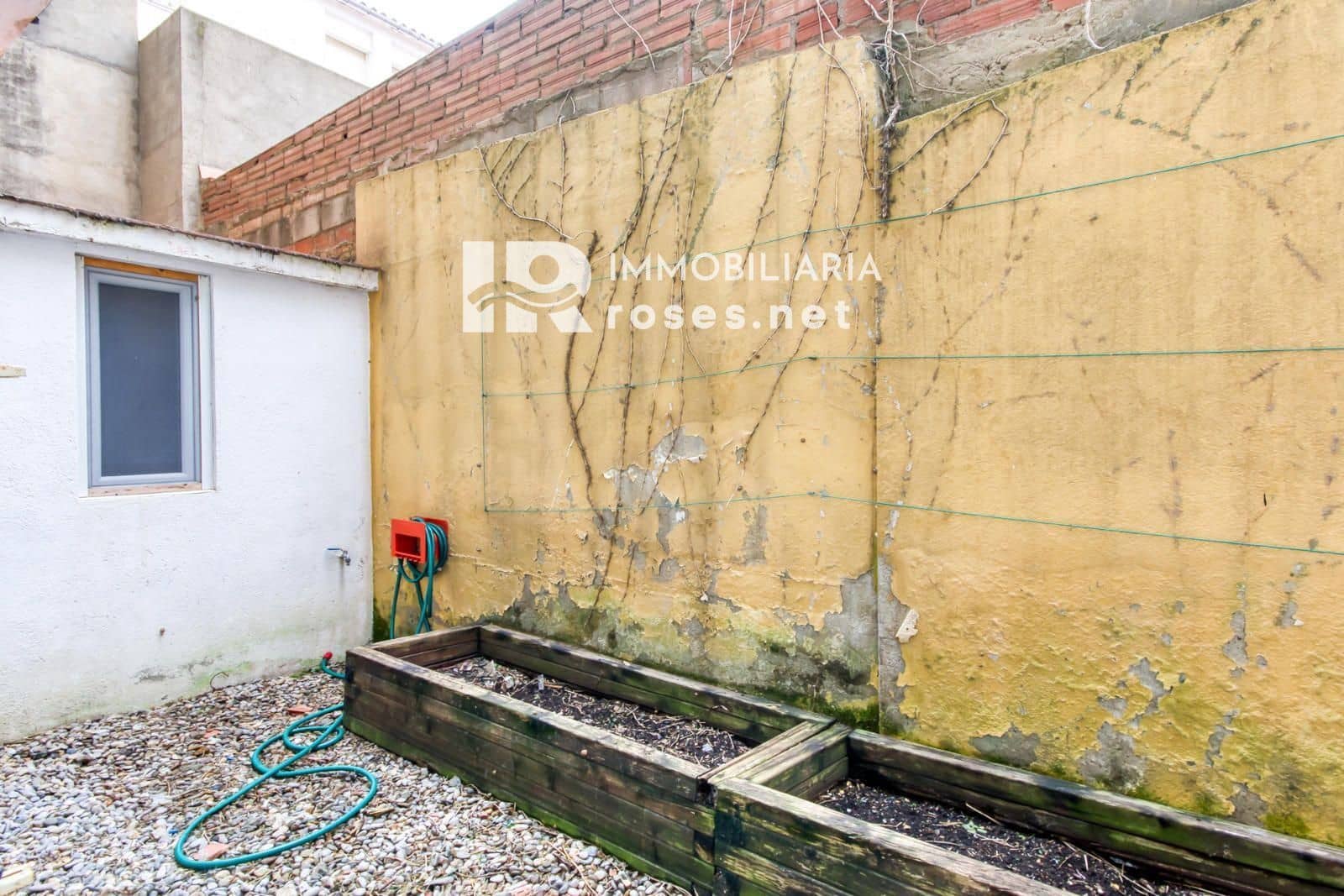 Gewerbe zu verkaufen in Roses - 170.000 € (Ref: 9696654)