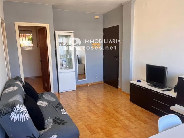 1 slaapkamer Flat te koop in Empuriabrava, Castelló d'Empúries met zwembad - € 135.000 (Ref: 9702437)