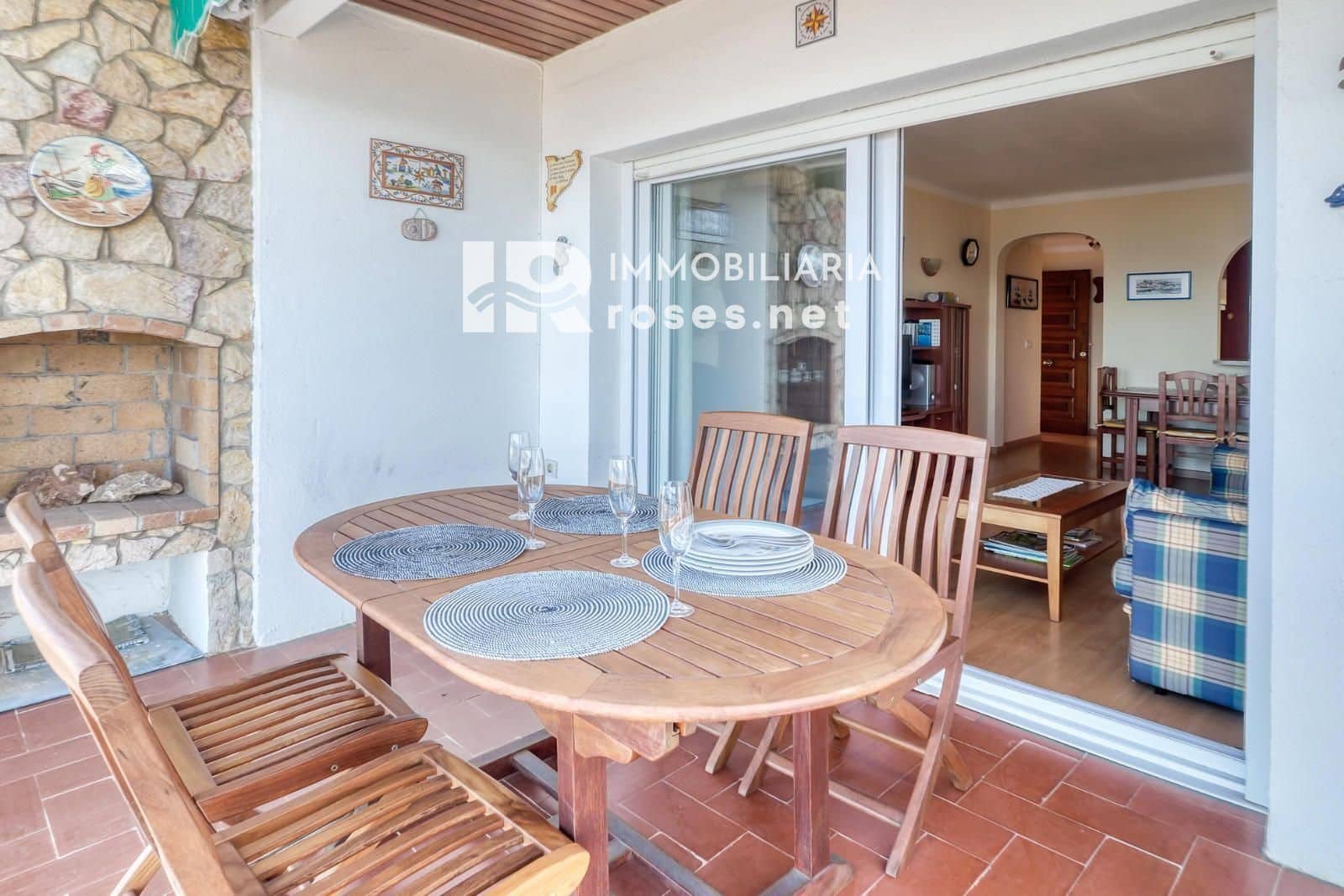 2 bedroom Flat for sale in Roses - € 295,000 (Ref: 9702438)