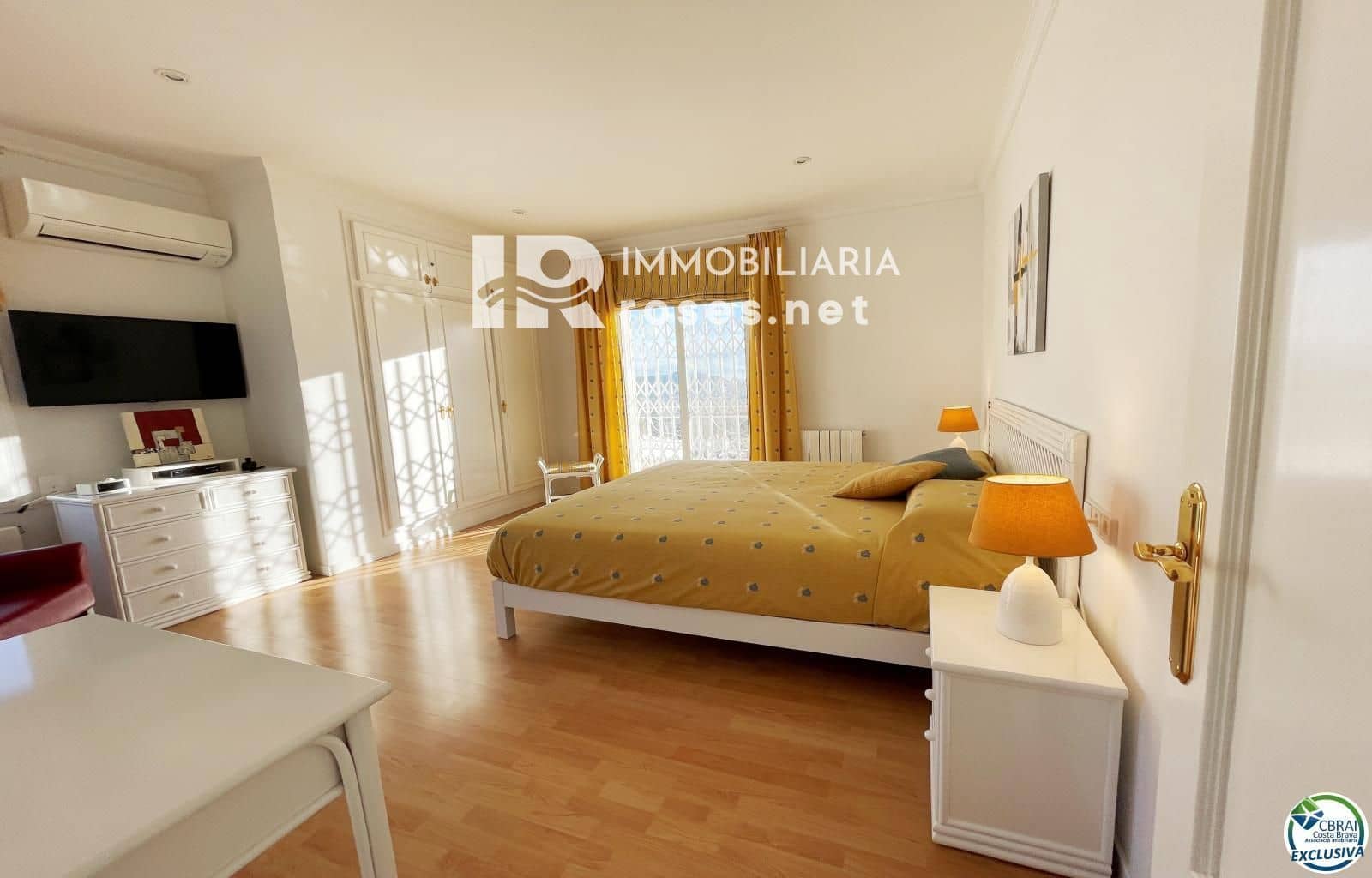 Chalet de 4 habitaciones en El Mas Fumats en venta con piscina garaje - 765.000 € (Ref: 9702441)