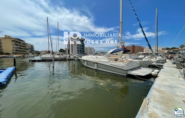 Garage for sale in Santa Margarida, Roses - € 85,000 (Ref: 9707755)