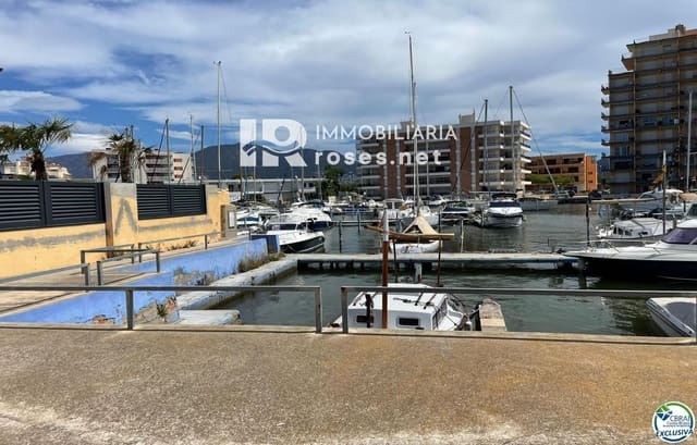 Garage for sale in Santa Margarida, Roses - € 85,000 (Ref: 9707755)