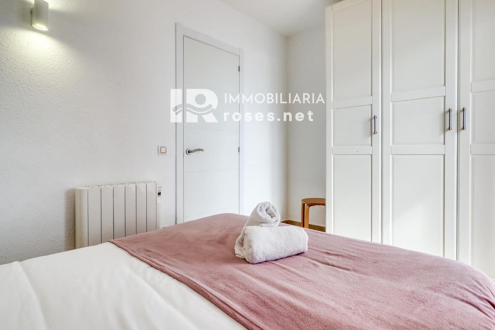 2 slaapkamer Villa te koop in Roses met zwembad garage - € 315.000 (Ref: 9713270)