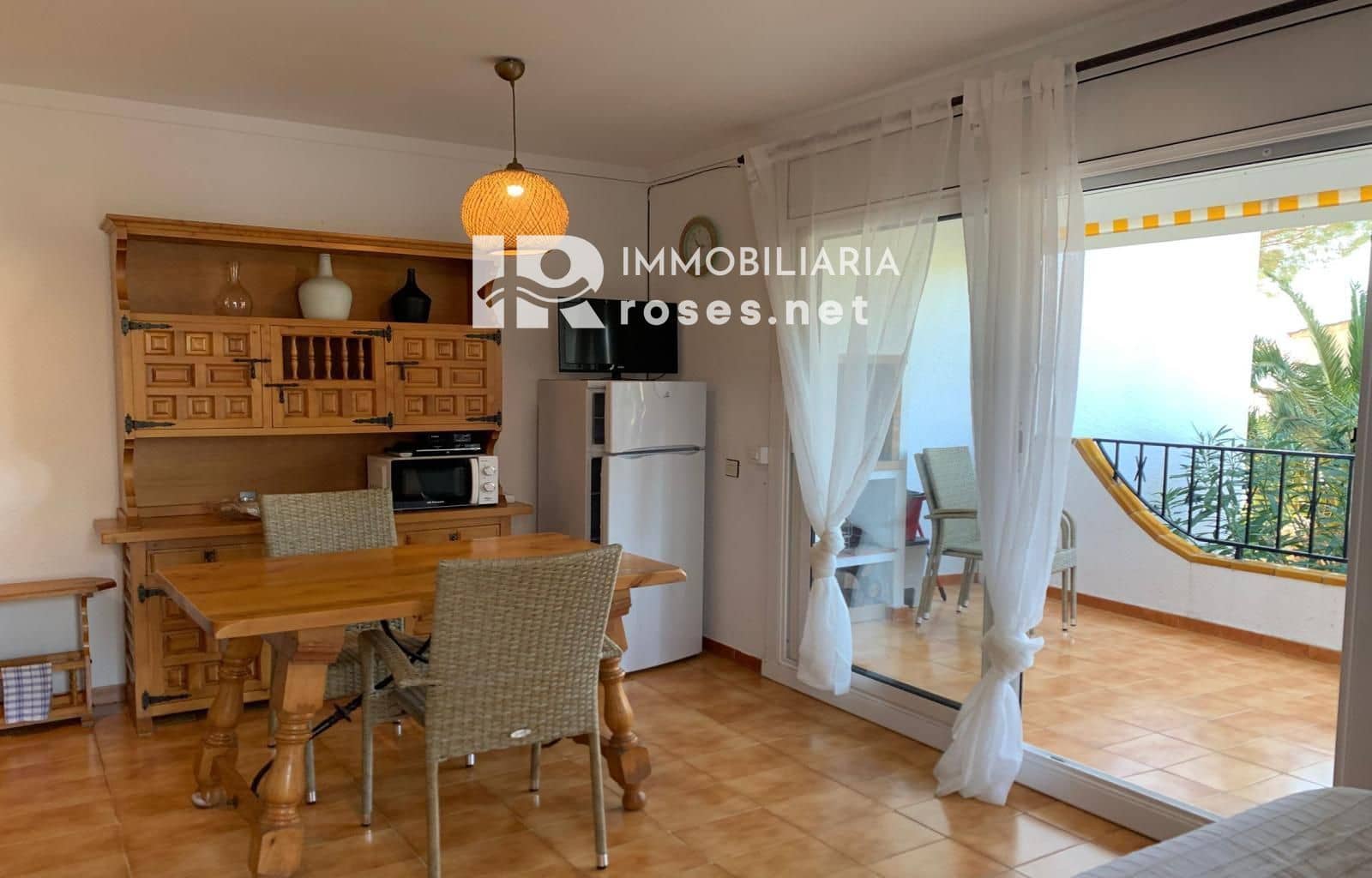 1 soverom Leilighet til salgs i Roses med svømmebasseng - € 139 000 (Ref: 9713272)