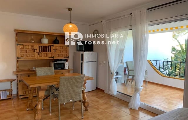 1 makuuhuone Asunto myytävänä paikassa Roses mukana uima-altaan - 139 000 € (Ref: 9713272)