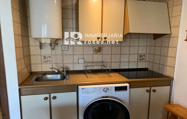 1 makuuhuone Asunto myytävänä paikassa Roses mukana uima-altaan - 139 000 € (Ref: 9713272)