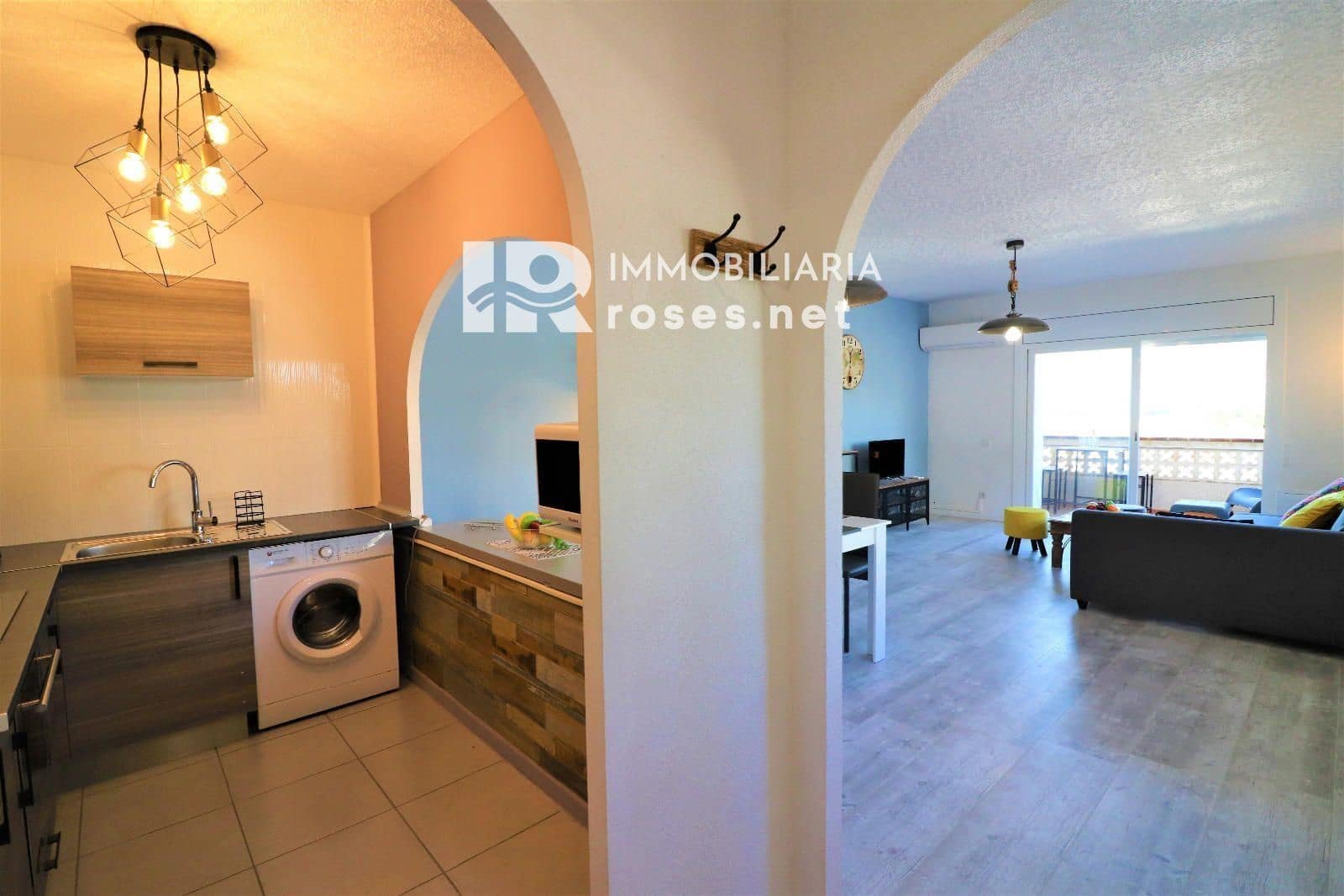 1 bedroom Flat for sale in Roses - € 189,000 (Ref: 9733417)