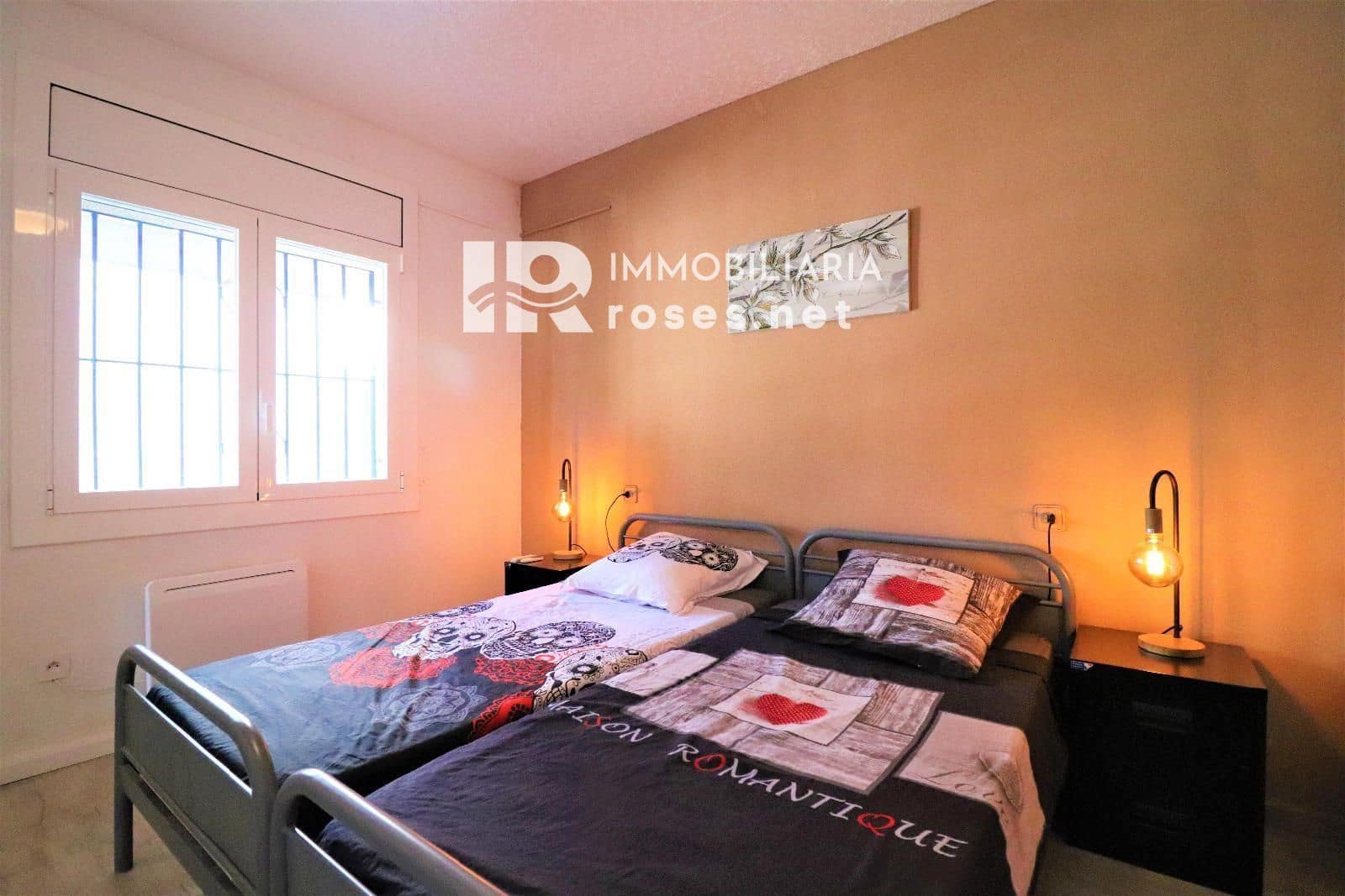 1 bedroom Flat for sale in Roses - € 189,000 (Ref: 9733417)
