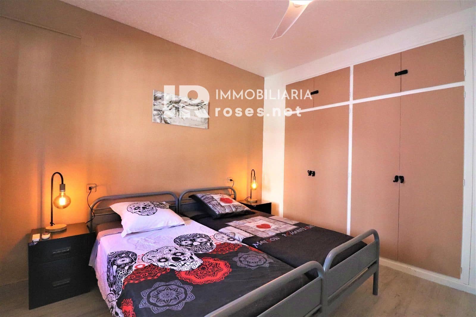1 bedroom Flat for sale in Roses - € 189,000 (Ref: 9733417)
