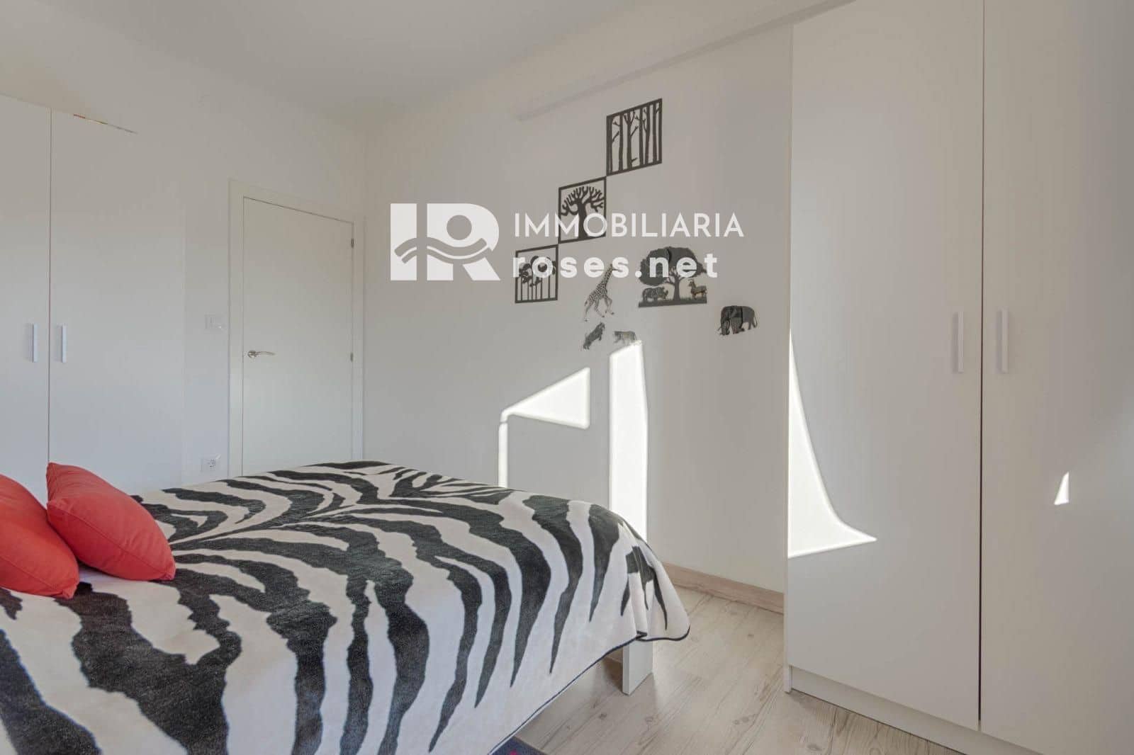 2 soveværelse Lejlighed til salg i Roses med garage - € 265.000 (Ref: 9756335)