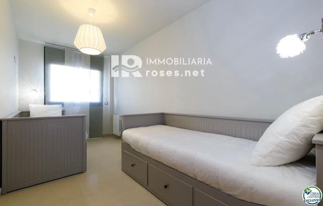 3 slaapkamer Flat te koop in Roses met garage - € 439.000 (Ref: 9768981)