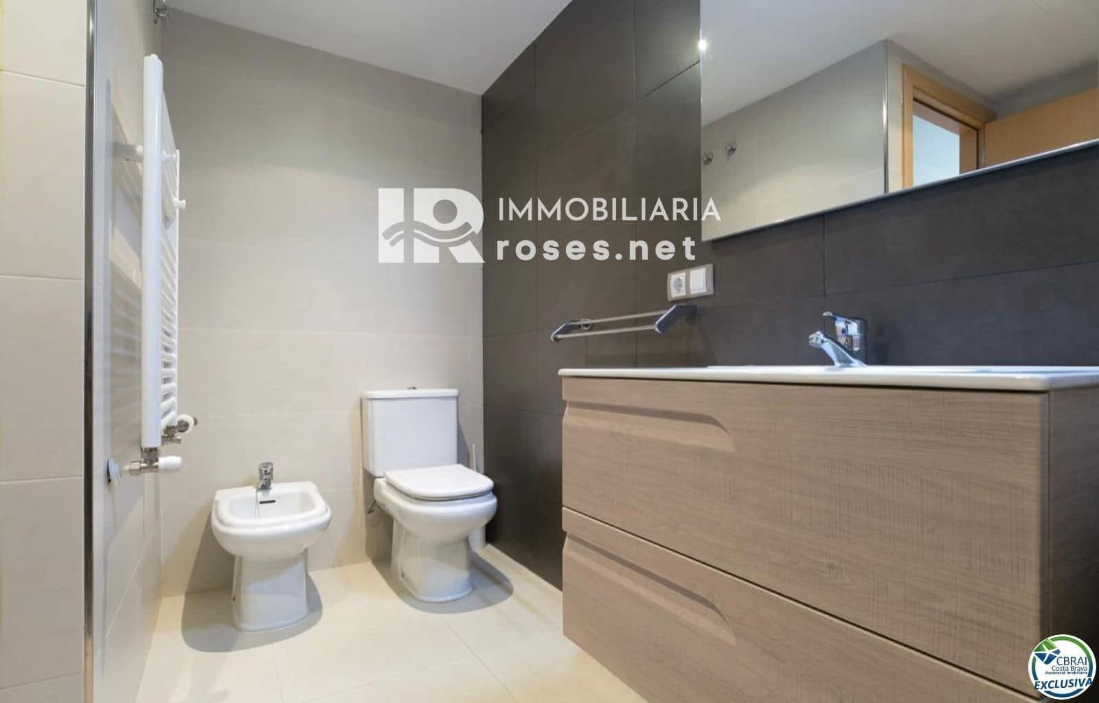 3 slaapkamer Flat te koop in Roses met garage - € 439.000 (Ref: 9768981)