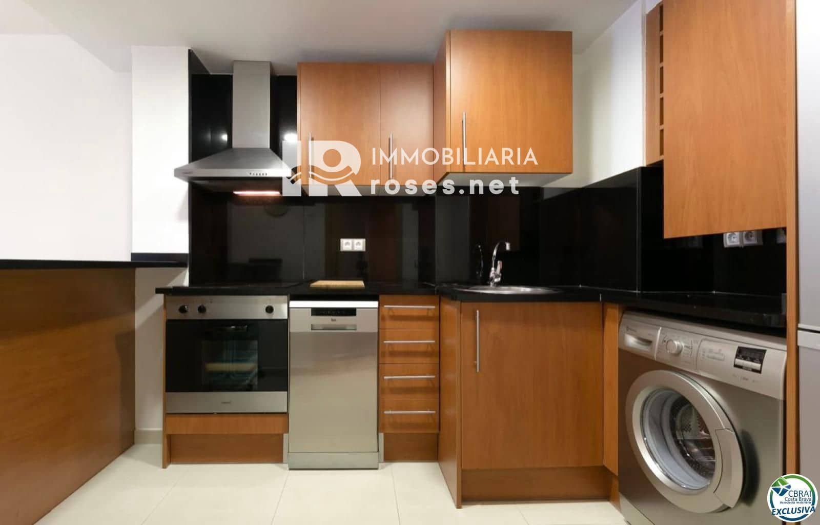 3 slaapkamer Flat te koop in Roses met garage - € 439.000 (Ref: 9768981)