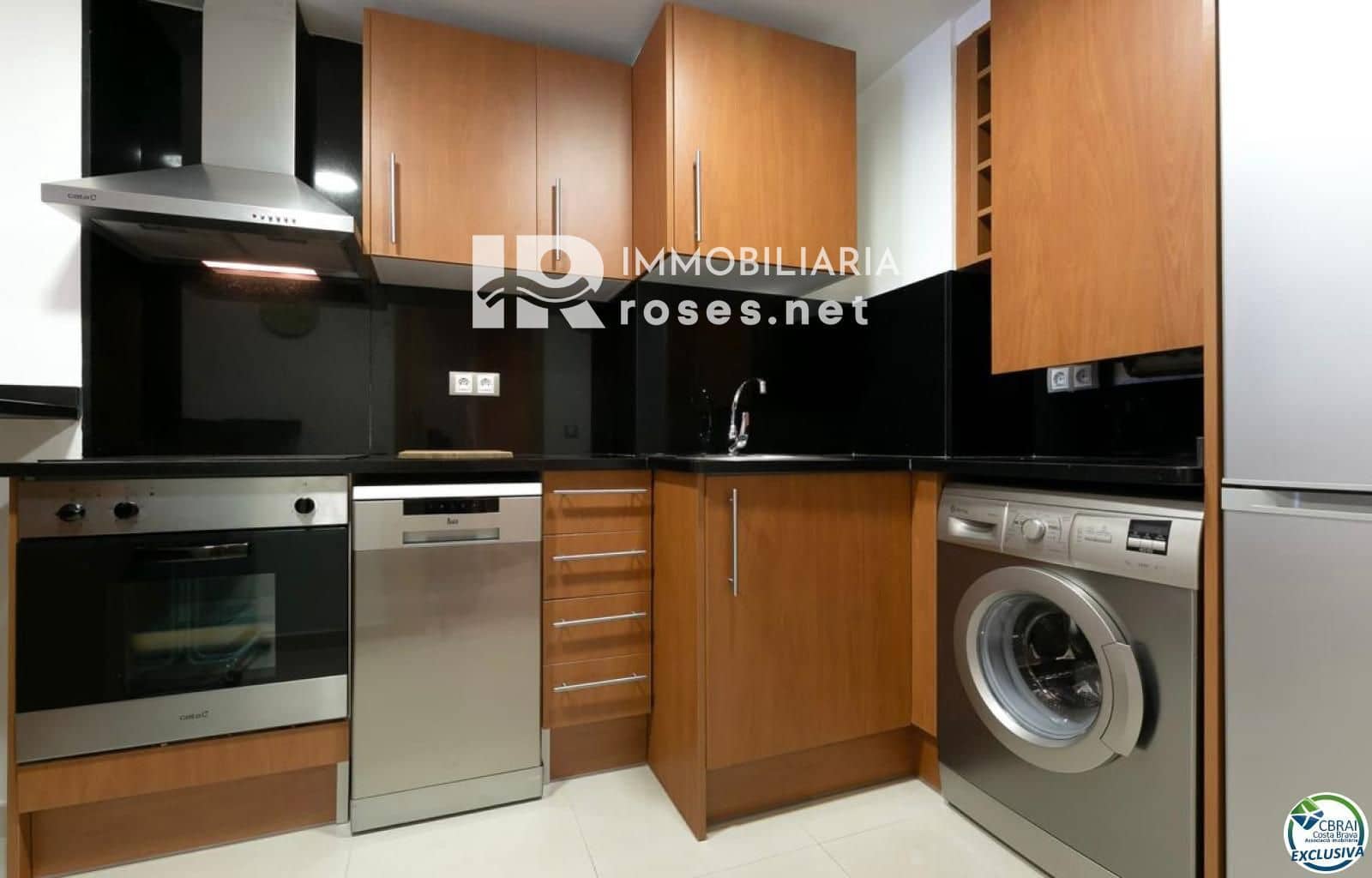 3 slaapkamer Flat te koop in Roses met garage - € 439.000 (Ref: 9768981)
