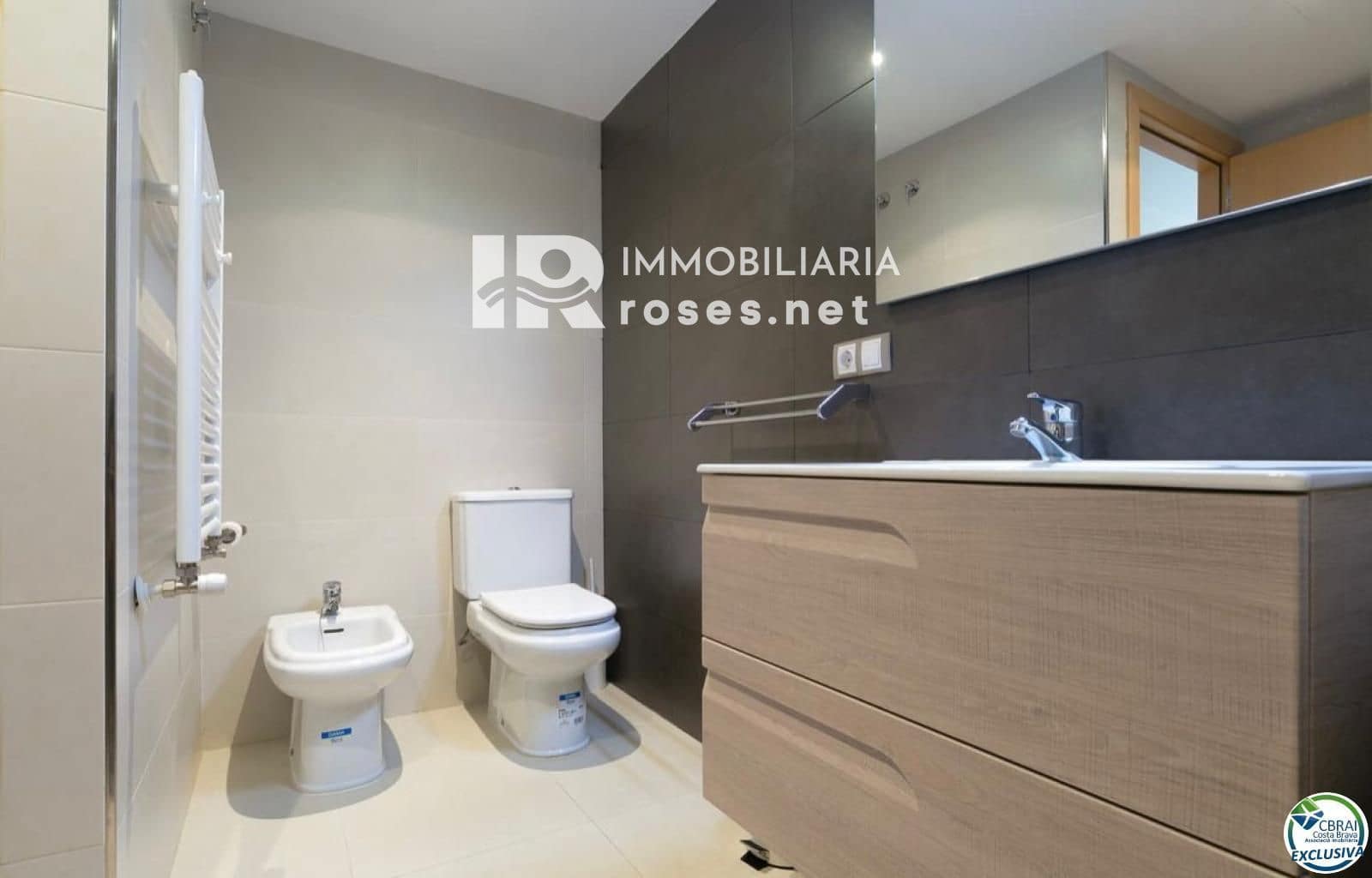 3 slaapkamer Flat te koop in Roses met garage - € 439.000 (Ref: 9768981)