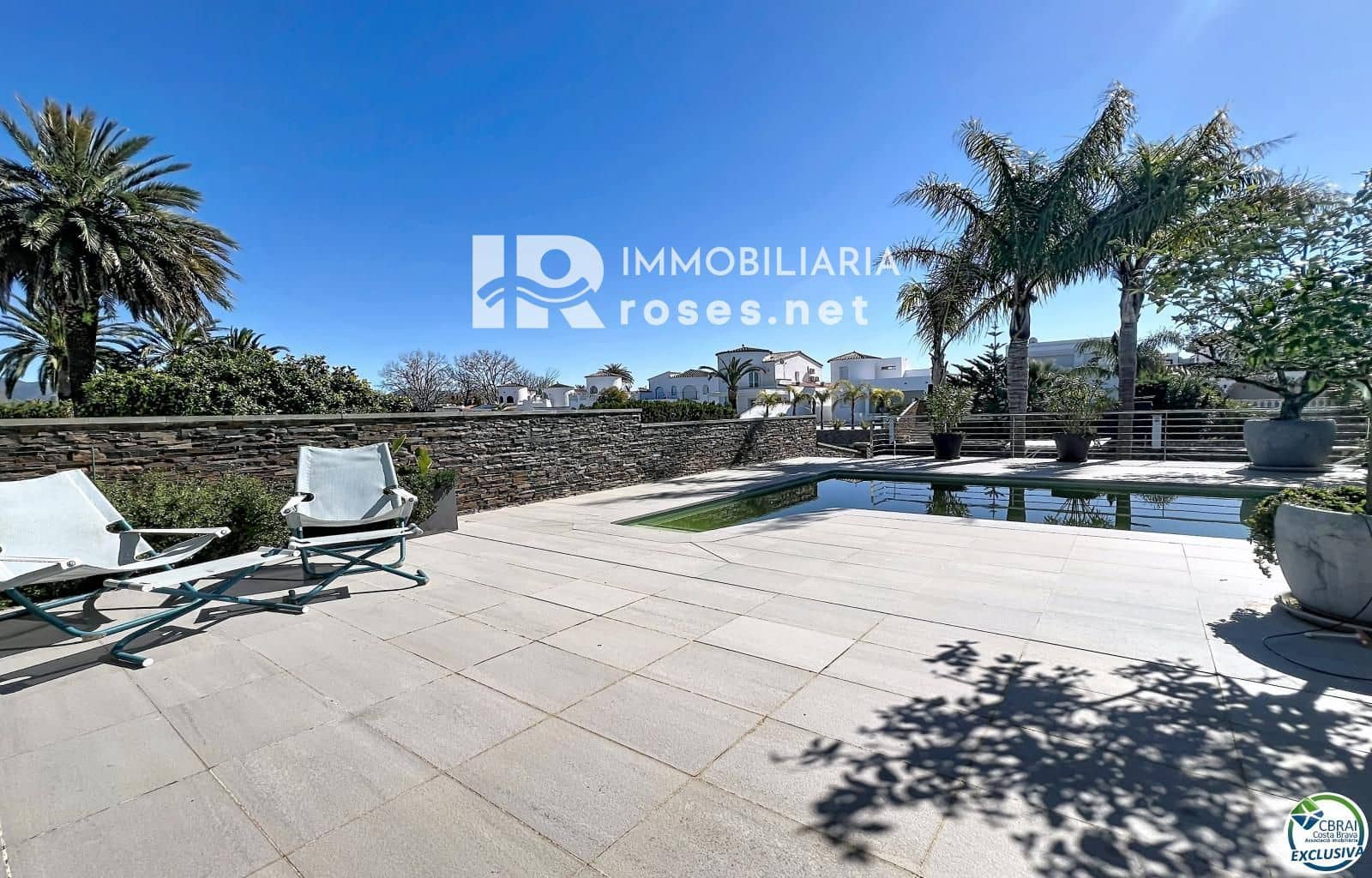 3 soveværelse Villa til salg i Empuriabrava med swimmingpool garage - € 930.000 (Ref: 9768984)