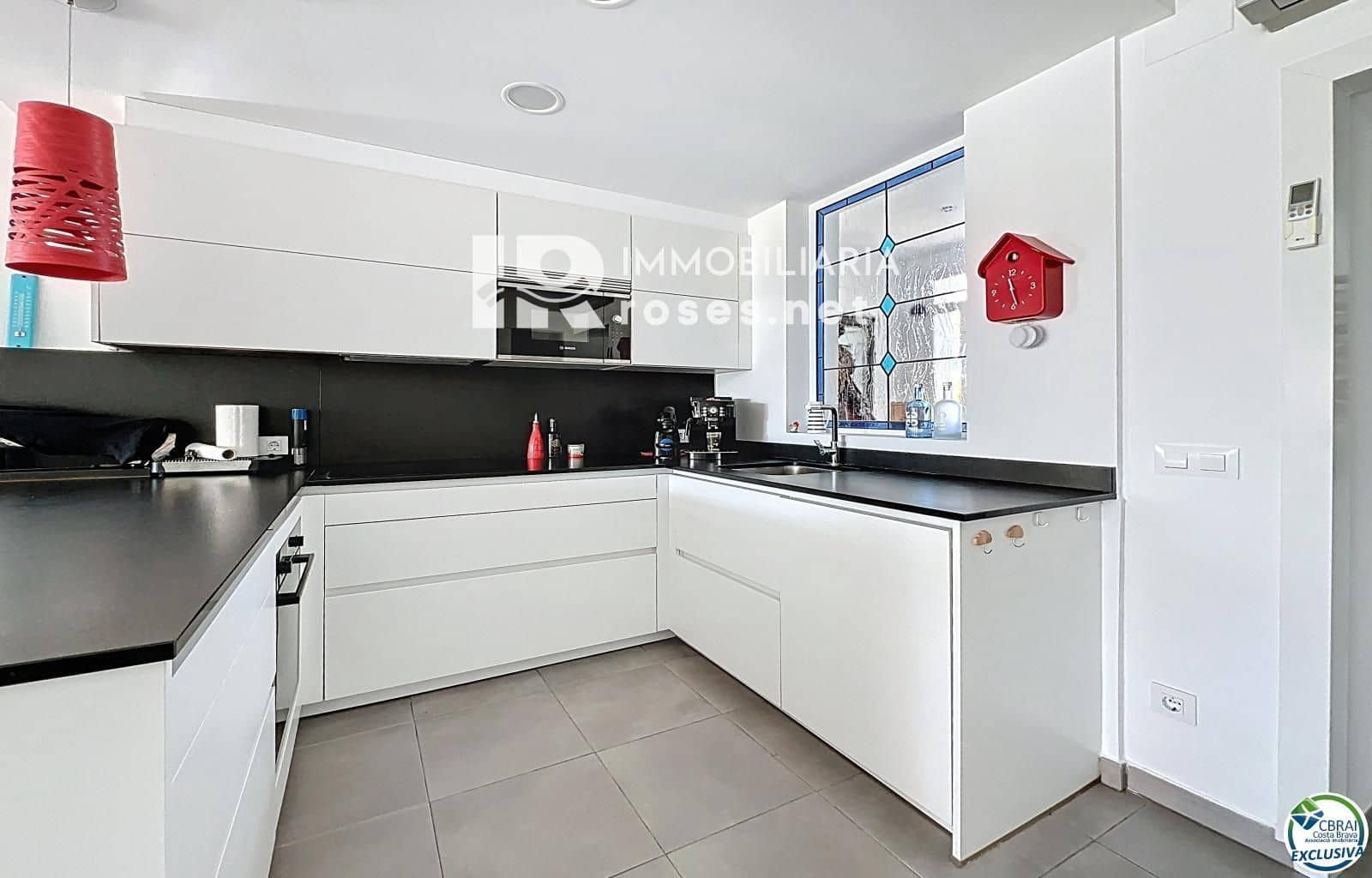 3 soveværelse Villa til salg i Empuriabrava med swimmingpool garage - € 930.000 (Ref: 9768984)