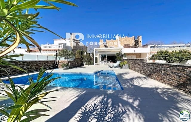 3 soveværelse Villa til salg i Empuriabrava, Castelló d'Empúries med swimmingpool garage - € 930.000 (Ref: 9768984)