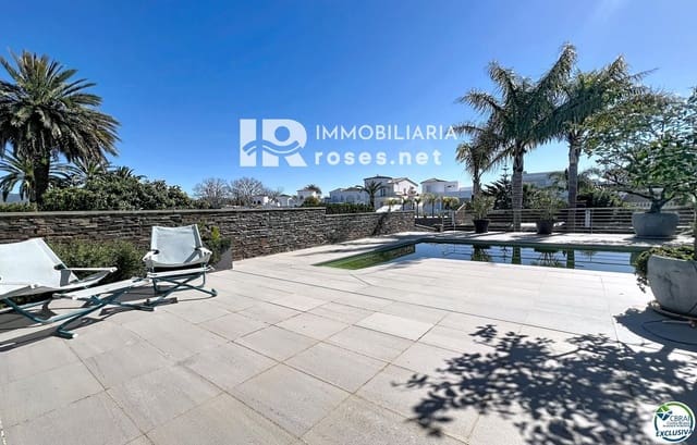 3 soveværelse Villa til salg i Empuriabrava, Castelló d'Empúries med swimmingpool garage - € 930.000 (Ref: 9768984)