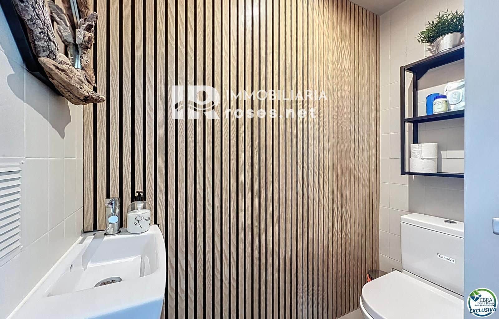 3 soveværelse Villa til salg i Empuriabrava med swimmingpool garage - € 930.000 (Ref: 9768984)