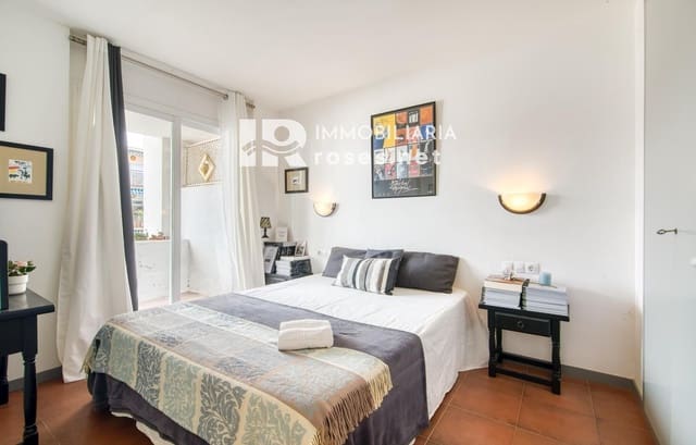 1 sypialnia Mieszkanie na sprzedaż w Santa Margarida, Roses z basenem - 144 000 € (Ref: 9768985)