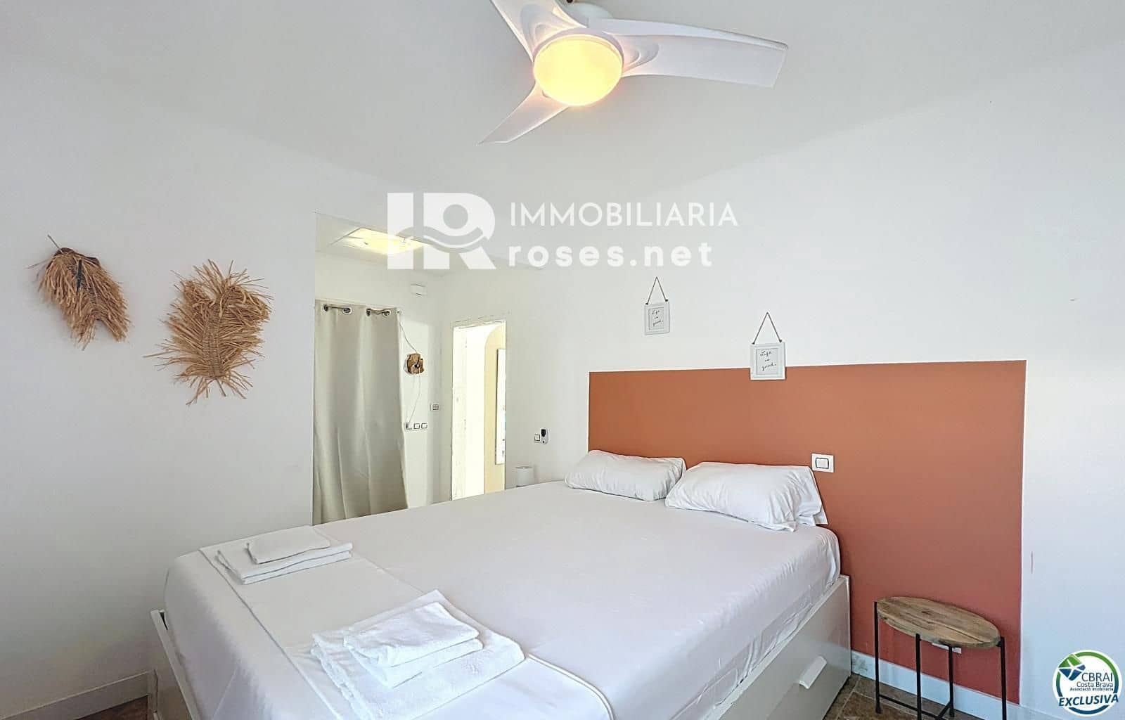 2 soveværelse Villa til salg i Empuriabrava med swimmingpool garage - € 385.000 (Ref: 9768987)