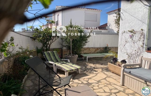 3 sypialnia Willa na sprzedaż w Santa Margarida, Roses z basenem - 349 000 € (Ref: 9770898)