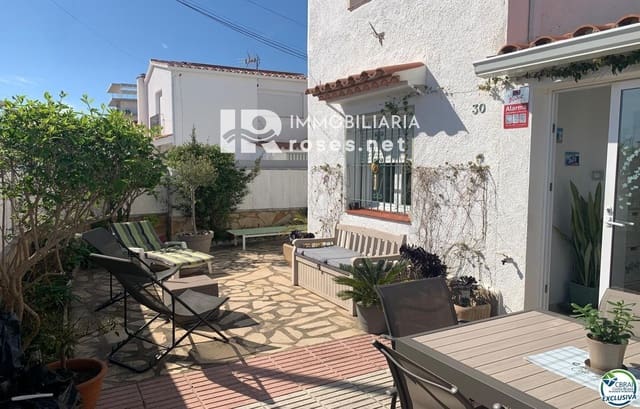 3 sypialnia Willa na sprzedaż w Santa Margarida, Roses z basenem - 349 000 € (Ref: 9770898)