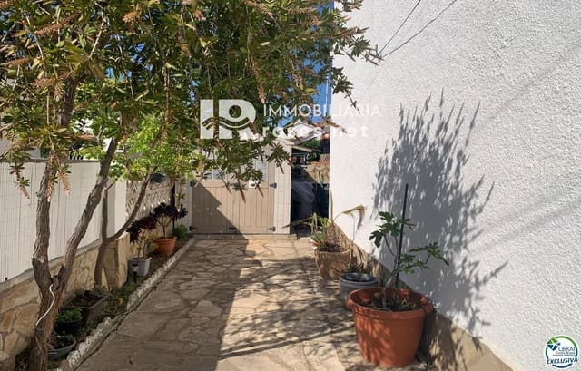 3 sypialnia Willa na sprzedaż w Santa Margarida, Roses z basenem - 349 000 € (Ref: 9770898)