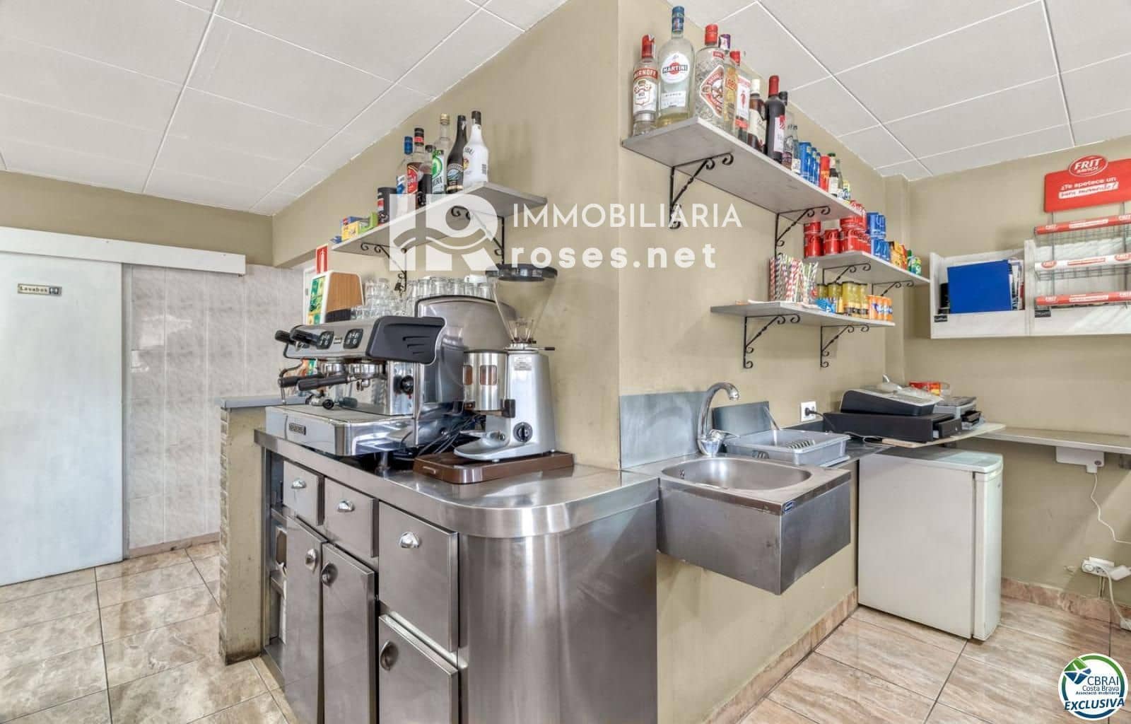 Local Commercial à vendre à Sant Pere Pescador - 125 000 € (Ref: 9779079)